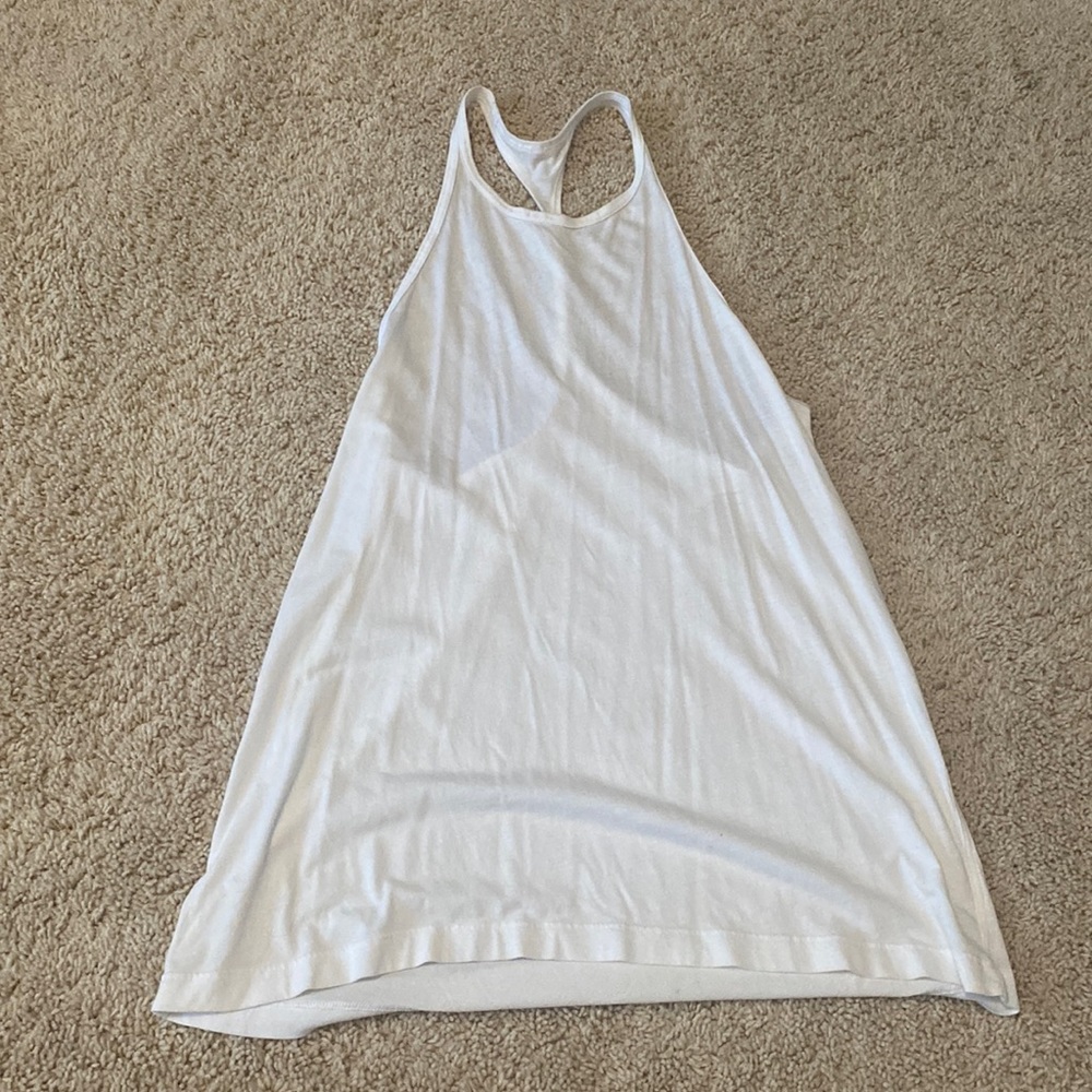 White lululemon tank